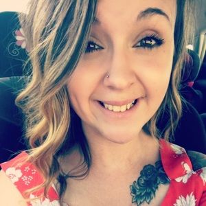 Meet your Posher, Ashlee